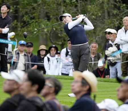 　第３日、通算５アンダーで４位の小祝さくら
