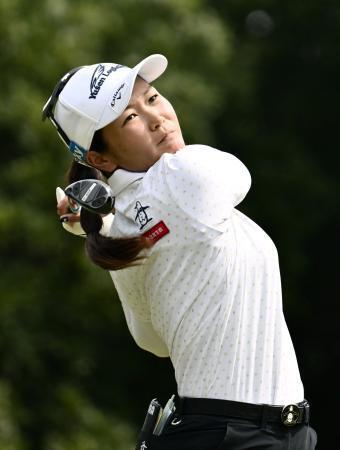 　第２日、通算８アンダーで首位に浮上した神谷そら＝新南愛知ＣＣ