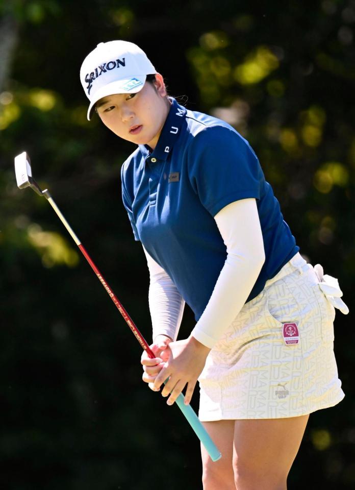 第１日、４アンダーで３位の藤本愛菜
