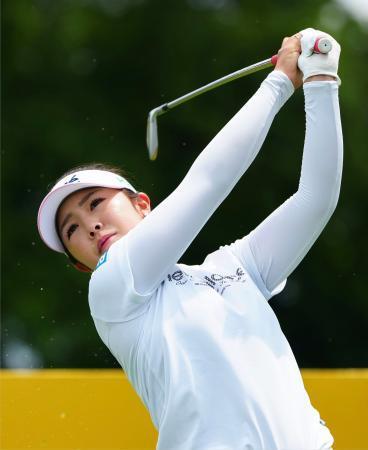 　第１ラウンド、７アンダーで２位につけた山下美夢有＝クアラルンプール・クラブ（共同）