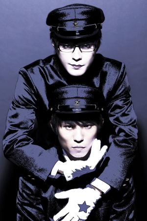 　ゼラ役の木村了（上）とタミヤ役の中尾明慶（ｃ）古屋兎丸／ライチ☆光クラブ　プロジェクト２０１１