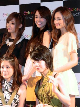 「Ｃｏｌｏｒ-ｉ」発表会見に登場した（上段左から）てんちむ、向山志穂、宮城舞