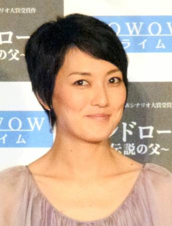 共演者から第２子妊娠を祝福された板谷由夏＝東京・恵比寿