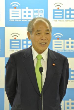 　次期衆院選出馬がウワサされる松山千春への期待を熱く語った鈴木宗男氏