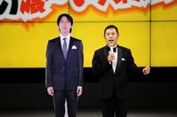 　入院中の相方・矢部の等身大パネルとともに登場し、爆笑トークを展開した岡村隆史