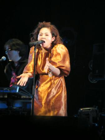 熱唱するＮＯＫＫＯ＝東京・品川