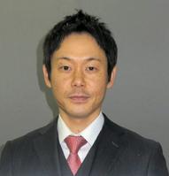 日本維新の会公認候補となった「大蛇が村にやってきた」の富山泰庸氏