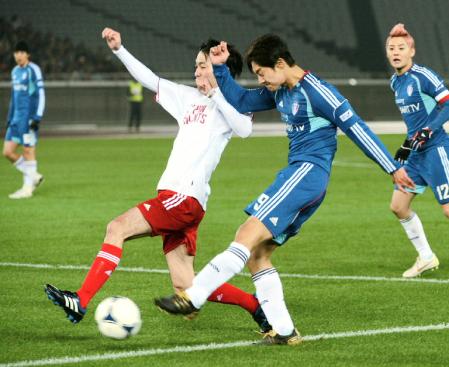 日韓芸能人がサッカー対決 芸能 デイリースポーツ Online