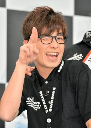 チャラメガネをプロデュースした藤森慎吾＝東京・渋田のヨシモト∞ホール（撮影・田村亮介）