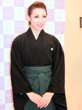 音月桂 退団公演が千秋楽 幸せ 芸能 デイリースポーツ Online