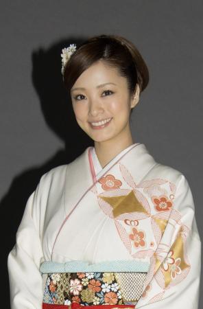 　結婚後、初の主演映画で包丁侍の妻を演じる上戸彩