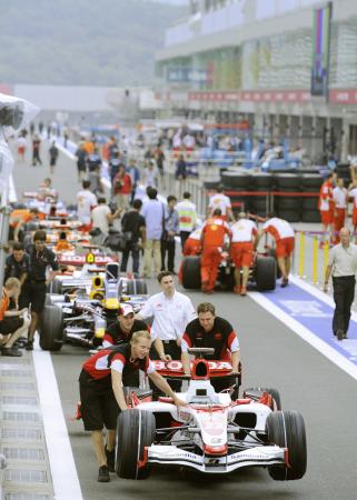 　バスの運行が滞り、観戦に支障が出た０７年９月のＦ１日本ＧＰ＝富士スピードウェイ