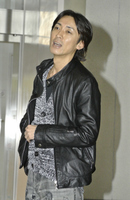 　ラジオ生出演を前に結婚の喜びを語る矢部浩之＝東京・有楽町