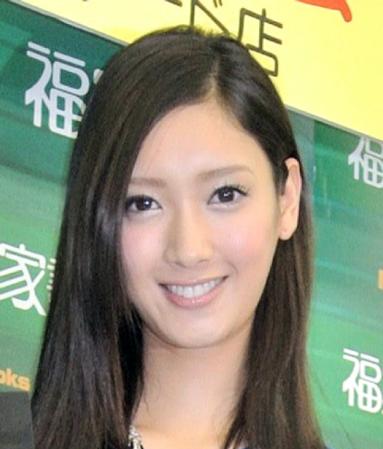 母校・浦和学院の初優勝に感激のツイートをした菜々緒