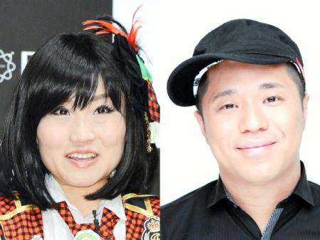 熱愛が明らかになった（左から）キンタロー。　河口こうへい