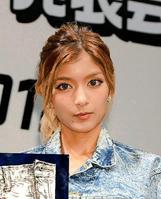 　“障害者を笑った”週刊誌報道に怒ったローラ