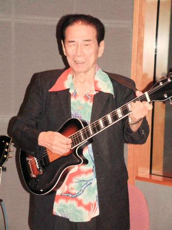 　亡くなった歌手の田端義夫さん＝０６年１１月当時
