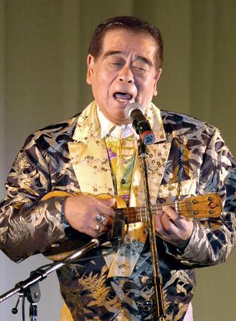 　２００５年１１月、ディナーショーに出演した牧伸二さん＝東京都文京区