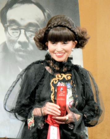 故・ジャイアント馬場さん直伝のスクワットで足腰を鍛えている黒柳徹子