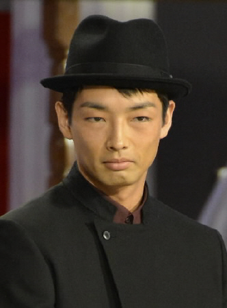 　俳優業を１年間休止し、海外留学する森山未來