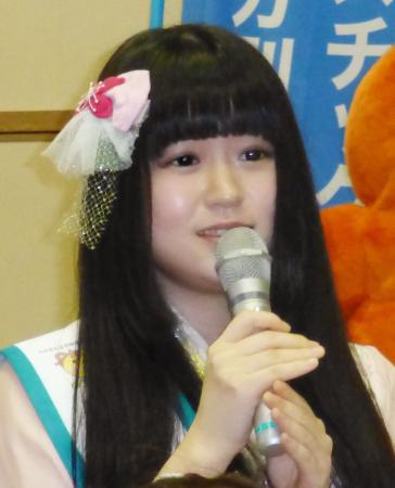 　川崎市のご当地アイドルグループ「川崎純情小町☆」の浅井雅