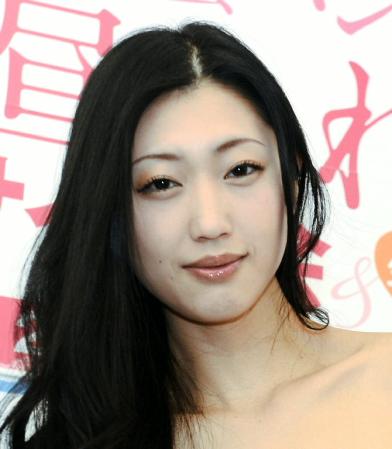 ブログでとんでもない振られ方をした過去を語った壇蜜