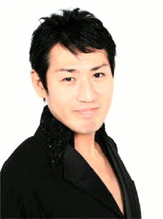 窃盗容疑で逮捕された兼島ダンシング（公式ＨＰより）