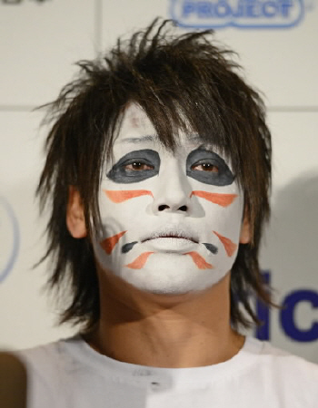 　５日ぶりにブログを更新したゴールデンボンバー・樽美酒研二