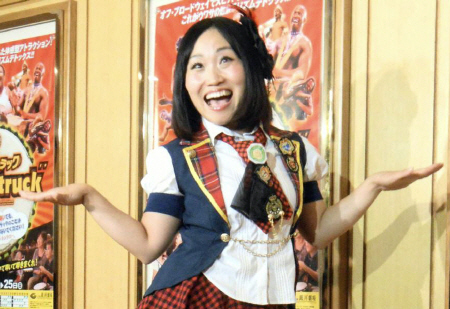 ものまね芸人・河口こうへいとの破局を否定したキンタロー。＝東京・天王洲銀河劇場