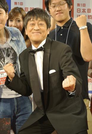 ネット上の“批判”に対してツイッターで説明したブラックマヨネーズ・吉田