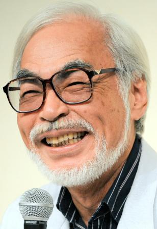引退会見で笑顔を見せる宮崎駿監督＝都内（撮影・開出　牧）