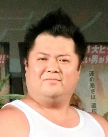 　台風の影響で生放送を欠席したブラックマヨネーズ・小杉竜一