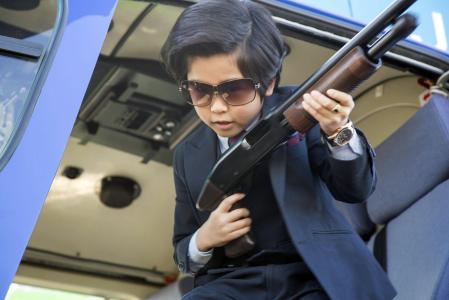 　映画「コドモ警察」での鈴木福君（（Ｃ）２０１３映画「コドモ警察」製作委員会）