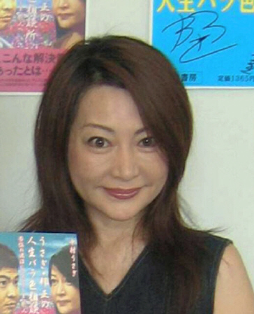 原因不明の病気のため入院中の中村うさぎ