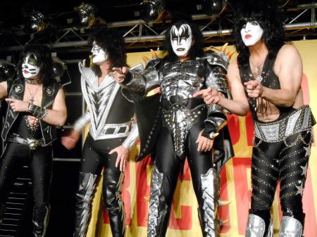 　ＫＩＳＳの（左から）エリック・シンガー、トミー・セイヤー、ジーン・シモンズ、ポール・スタンレー