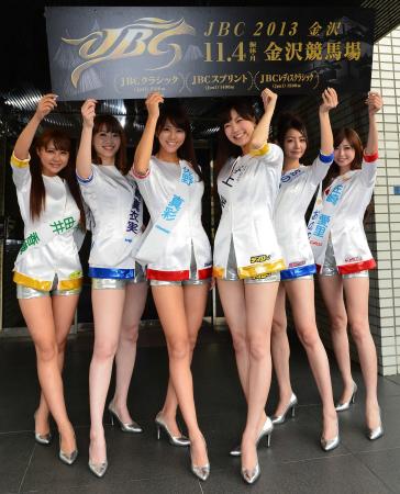 　ＪＢＣをＰＲするスクープ！？（左から）由井香織、浜崎真衣実、佐野真彩、井上早紀、おのののか、佐崎愛里＝東京・木場のデイリースポーツ（撮影・村中拓久）