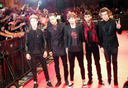 　サプライズで生アカペラを披露したワン・ダイレクション