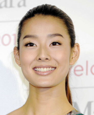 　モデルで女優のすみれ