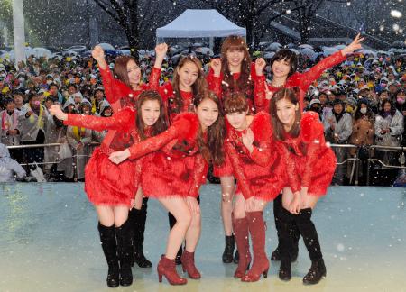 ｆｌｏｗｅｒ 大雪の中ミニスカ熱唱 芸能 デイリースポーツ Online