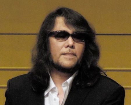 ツアーの中止を発表した作曲家の佐村河内守氏