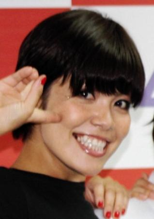 ブログ閉鎖と渡米を報告した西国原礼子