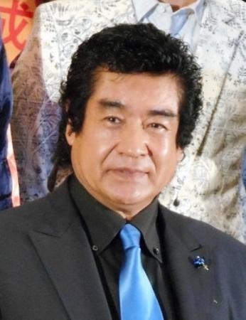 映画「平成ライダー対昭和ライダー　仮面ライダー大戦ｆｅａｔ．スーパー戦隊」の初日舞台あいさつに登場した藤岡弘、＝東京・新宿バルト９