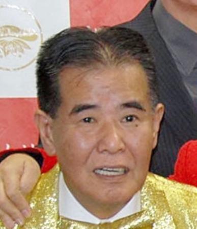 「すまんのぉ～」のギャグで関西では知られる横山たかし