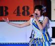 もともと所属していたＡＫＢ４８チームＫ６ｔｈ公演の表題にもなった「ＲＥＳＥＴ」を歌いながら感極まり、涙を流す宮澤佐江＝さいたまスーパーアリーナ（撮影・北野将市）