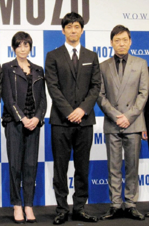 「ＭＯＺＵ」に出演している（右から）、香川照之、西島秀俊、真木よう子