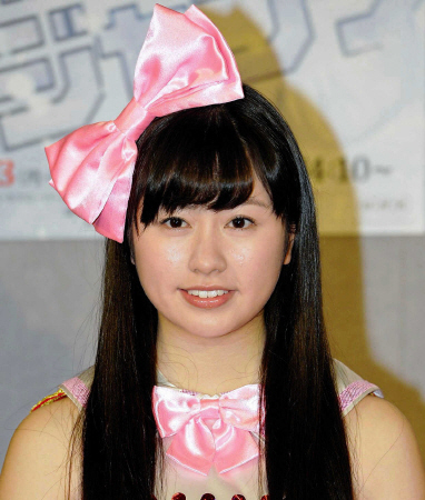 骨折後初めてファンの前に姿を見せたももクロ佐々木彩夏