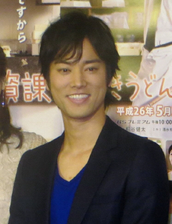 桐谷健太 結婚発表後初登場で笑顔 芸能 デイリースポーツ Online