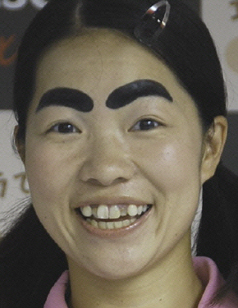 ブログで帰国を報告したイモトアヤコ