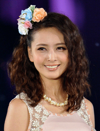 結婚祝福の声に感謝した加藤夏希