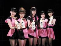 初の単独ライブツアーをスタートしたＪｕｉｃｅ＝Ｊｕｉｃｅ（左から）金澤朋子、高木紗友希、植村あかり、宮本佳林、宮崎由加＝大阪市内